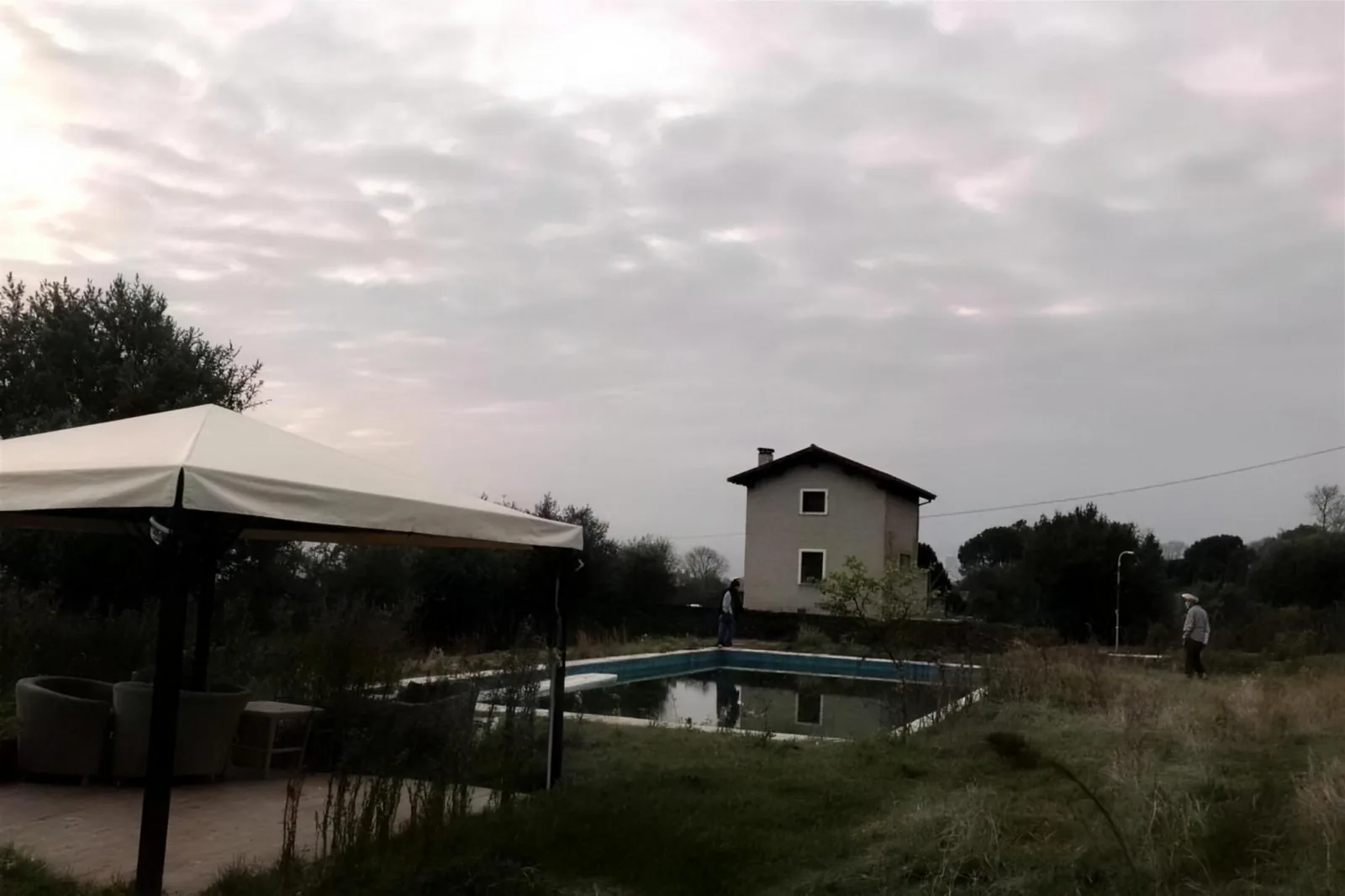 Vorher: Poolanlage