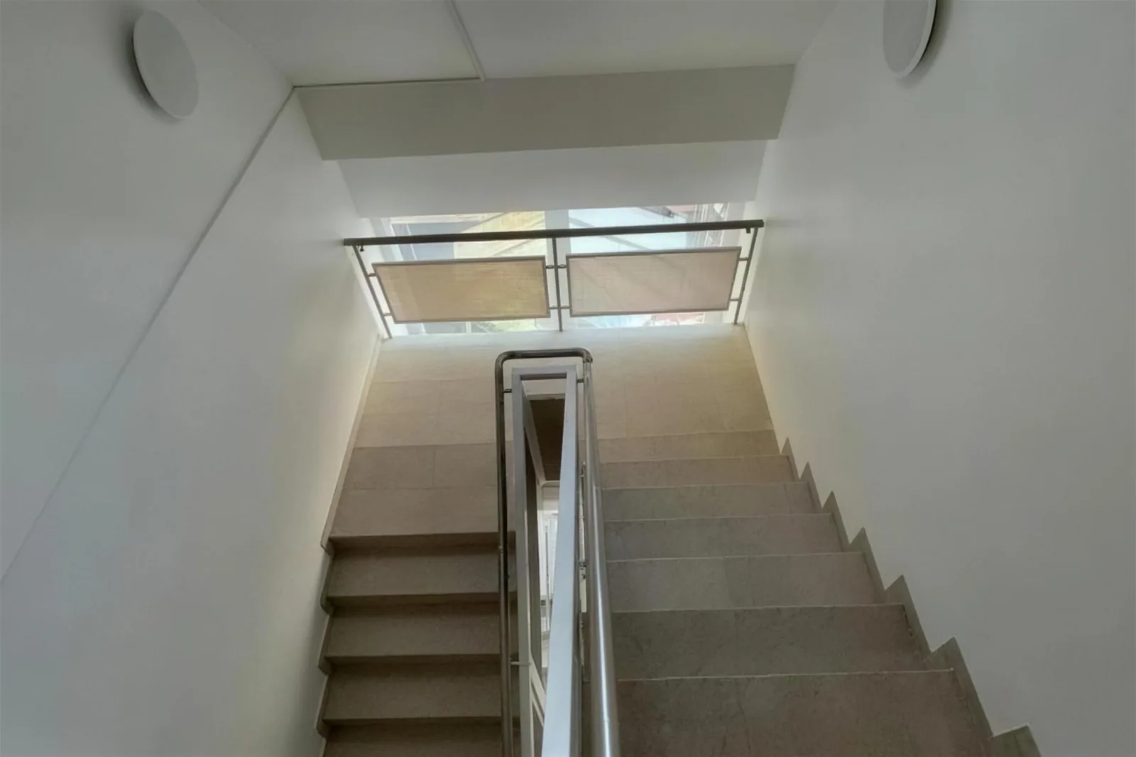 Handlauf im Treppenhaus